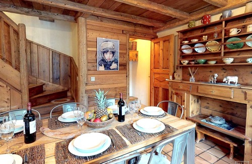 Meribel Ski Chalet | CHARMING CHALET, MERIBEL CENTER, NEAR THE SLOPES, SPA