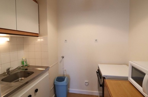 Lorcieres Cottage | Charming cottage in Lorcières with TV, BBQ, and pet-friendly