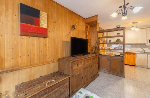 Navaluenga House | Charming Country House in Navaluenga with Mountain Views and Wi-Fi