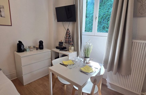Saint-Martin-d'Uriage Apartment | Charming studio in the heart of uriage