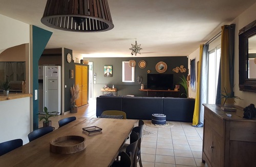 St.-Remy-de-Provence Villa | Charming Villa in St Rémy de Provence with Pool