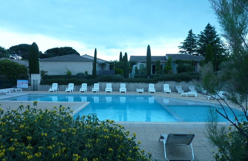 St.-Remy-de-Provence Cottage | Charming Mazet with swimming pool