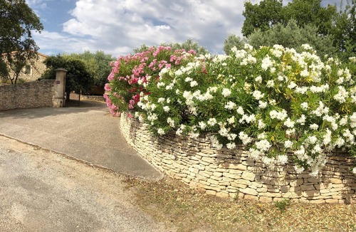 Saint-Saturnin-les-Apt Villa | Charming stone house with 3 bedrooms, 3 bathrooms and a private pool.