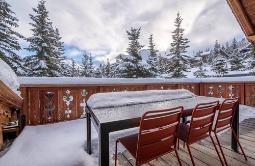 Courchevel Villa | Charming French Chalet | Chalet Augustus | Amazing Mountain Views & Sauna