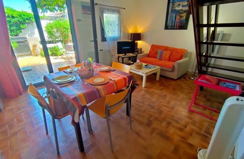 Les Arenes Apartment | Charming little house with lovely outdoor air conditionning parking