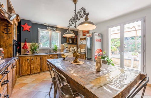 Rochegude Villa | Charming Provence Villa with Pool, Wi-Fi, and Air Conditioning