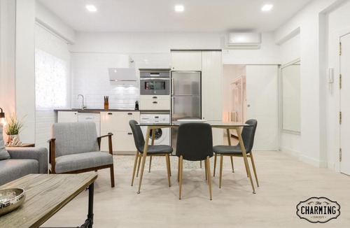 Las Acacias Apartment | Charming Puerta de Toledo