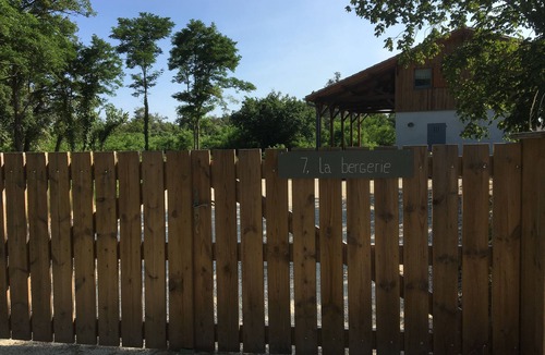 Hostens House | Charming renovated Landes house: La Bergerie