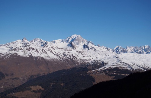 Bourg-Saint-Maurice Apartment | Charming Studio facing Mont Blanc ARC 2000, ski-to-door departure, 30 m2, 5 people