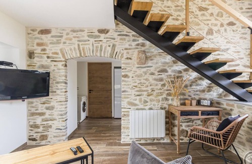 Bretteville Cottage | Charming Stone Barn Near the Sea