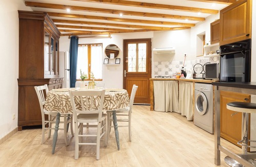 Montelier House | Charming stone house with terrace & barbecue, near valence