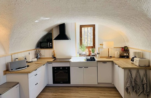 Sampzon House | Charming stone house with garden, WiFi, for 6 people - South Ardèche