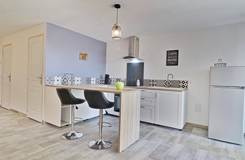 Puyloubier Apartment | Charming studio at the foot of Sainte VIctoire
