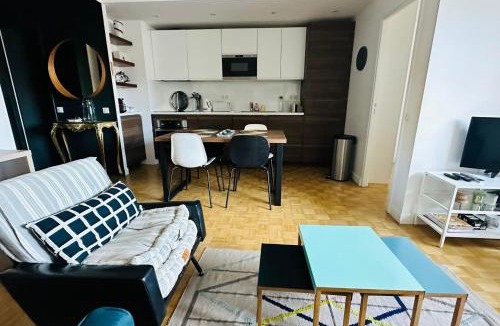 Quartier de la Roquette Apartment | Charming T2 with balcony near the Bastille