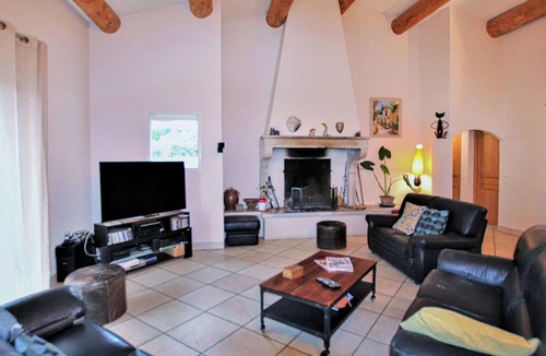 Savasse House | Charming vacation home with swimming pool in the Drôme Provençale.