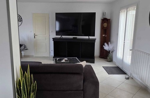 Laroque-des-Alberes House | Charming villa with private pool in Laroque des Albères for 8 people