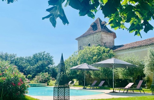 Fleurance Bed & Breakfast | Chateau de Cardeneau, l'Italie au coeur du Gers