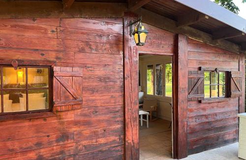 Alixan Bed & Breakfast | Chateau de Vaugelas - Charmant domaine près de Valence