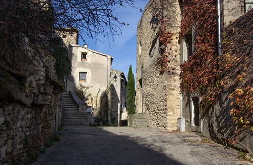 Grignan Ski Chalet | Châteaux-Lavandes, a house in the heart of Grignan