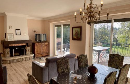 Onet-le-Chateau House | Chez BON ET MONE