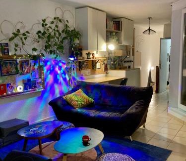 Valence House | Chez Corinne