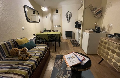 Argentat Apartment | Chez Dom: a setting between Dordogne and swimming pool