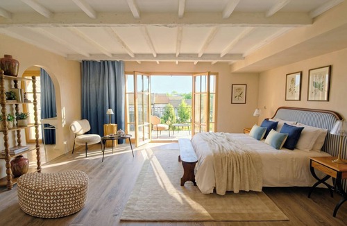 Villeneuve d'Aveyron Hotel | Chez Gratien