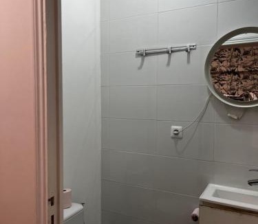 11th Arrondissement Hostel | Chez Mia Paris