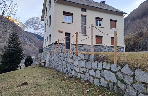 Gavarnie-Gedre Apartment | Chez Philou Appartement Tout Équipé de 4 Chambres Pour 8 Personnes a Gavarnie