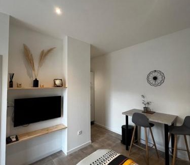 Bollene Apartment | Chez Sam & Nico