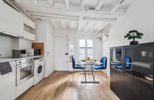 Les Halles Apartment | Chic Studio in Historic Heart of Paris