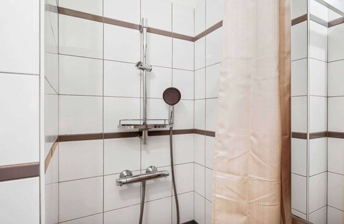 Chaillot Apartment | Chic Studio Near Champs-Elysees & Eiffel Tower