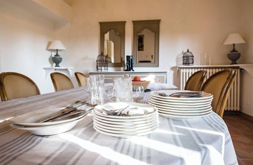 Ollieres Cottage | CIBOULETTE Vacation Rental – Large duplex for 9–11 people with a pool, in the heart of the vineyards.