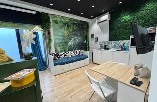 Charmettes - Bellecombe Apartment | Ciné Jungle Projecteur 4K cœur de Lyon 6