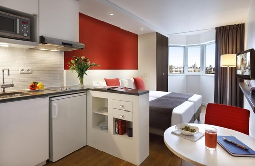 Montparnasse Apartment | Citadines Montparnasse Paris
