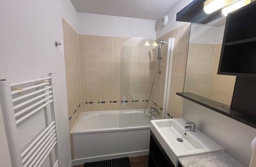 Valberg Apartment | City center apartment with pool