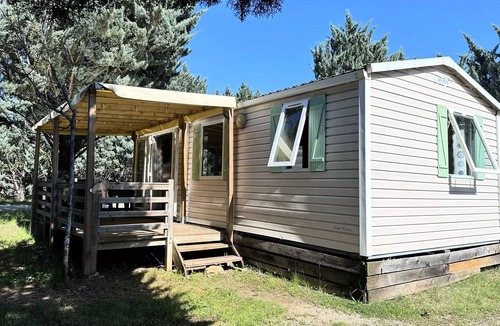 Garde-Colombe House | Classic 3-room Mobile Home for 4–5 People