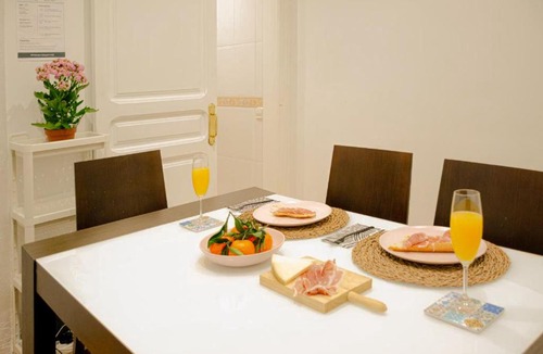 La Nova Esquerra de l'Eixample Apartment | Classic Apartment Center Eixample