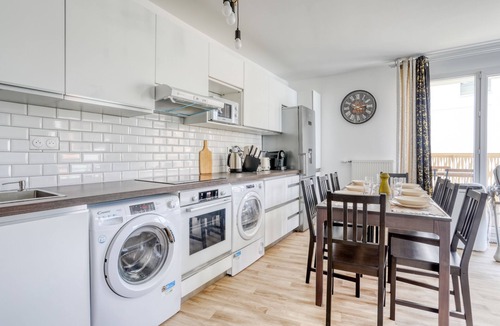 Sevran Apartment | Classic* Paris, DisneyLand, Villepinte Expo, CDG