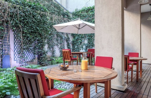 Montparnasse Apartment | Classic Room With Aircon In Montparnasse Paris