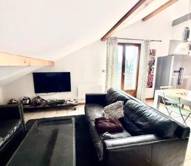 Lucinges Apartment | Coin de Paradis avec Vue Montagne