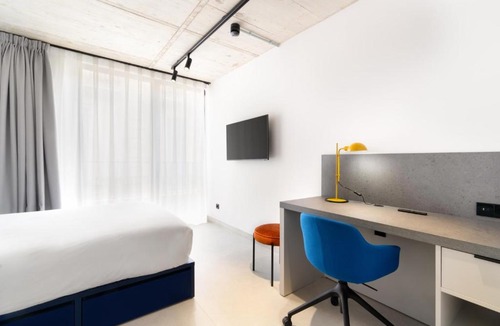 Poblenou Apartment | Coliving for Master, Postgrads and Language Learners
