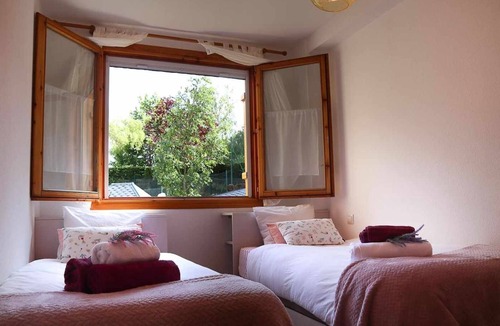 Canfranc-Estacion Apartment | "collarada" - Avairent