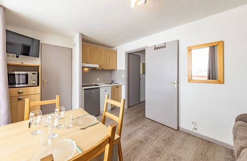 Montgellafrey Apartment | Comfortable studio 6 pax with kitchenette