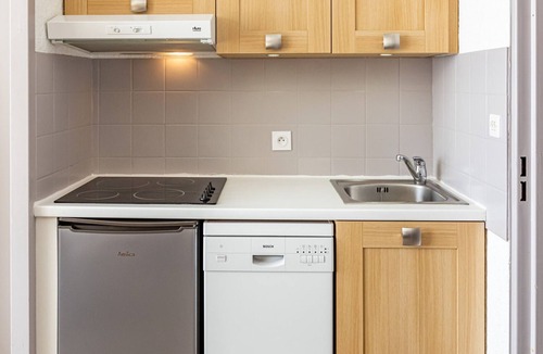 Montgellafrey Apartment | Comfortable studio 6 pax with kitchenette