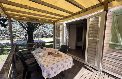 Garde-Colombe House | Comfort 3-Room Mobile Home for 4–5 People