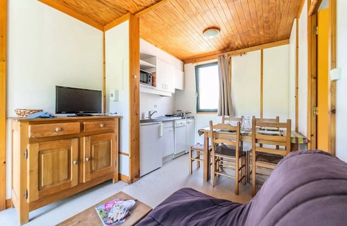 Saint-Germain-du-Teil Ski Chalet | COMFORT Chalet - 31 m² - 2 bedrooms, sleeps 6