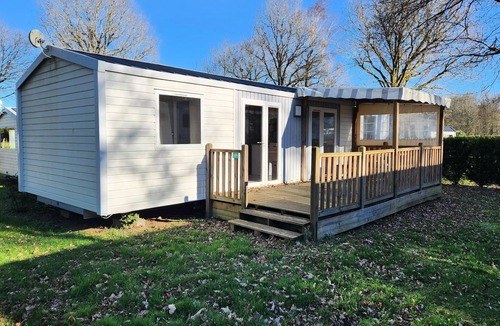 Monterblanc House | Comfort+ Mobile Home: 5 Rooms, Sleeps 8, + TV