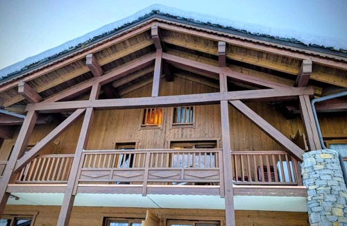 Sainte-Foy-Tarentaise Apartment | Comfortable, fully-equipped chalet-style duplex in resort center.