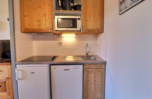 La Perriere Apartment | Comfortable 2-room, ski-in ski-out, near shops